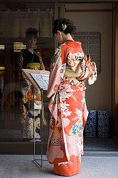 《博德之门3》专门聘请演员来发出亲密时呻吟声